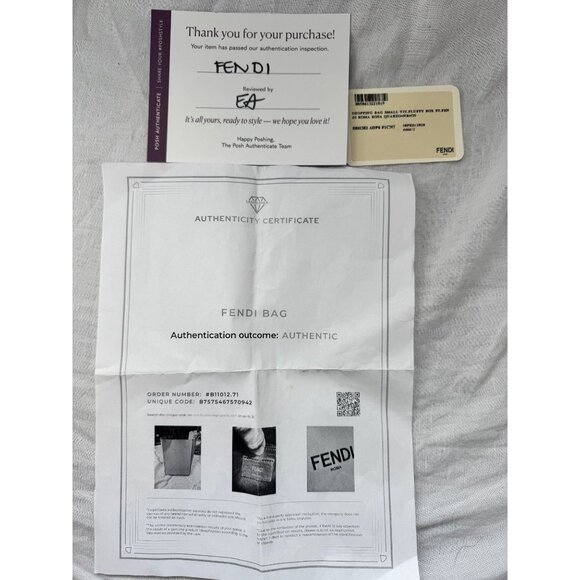 Fendi Roma Beige & Black Leather Tote Bag With Gold Hardware & COA's‎ - Picture 3 of 16